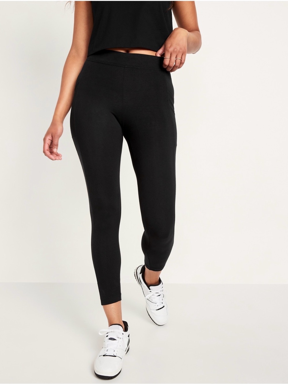 NWT Old Navy High-Waisted Black Petite 7/8ths Leggings